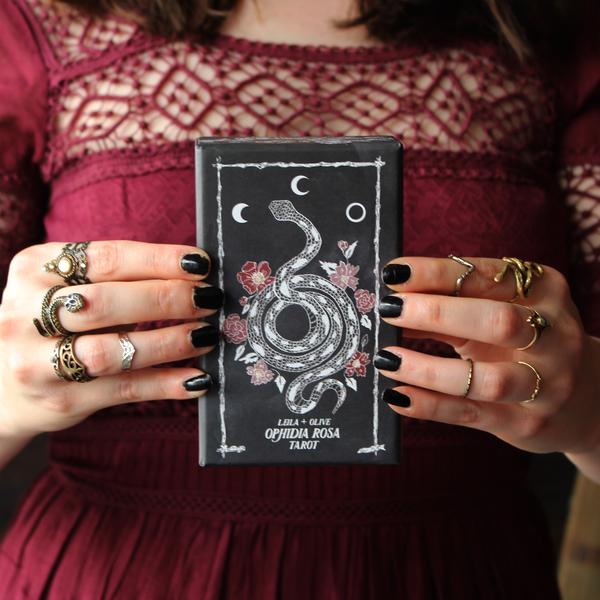 Ophidia Rosa Tarot